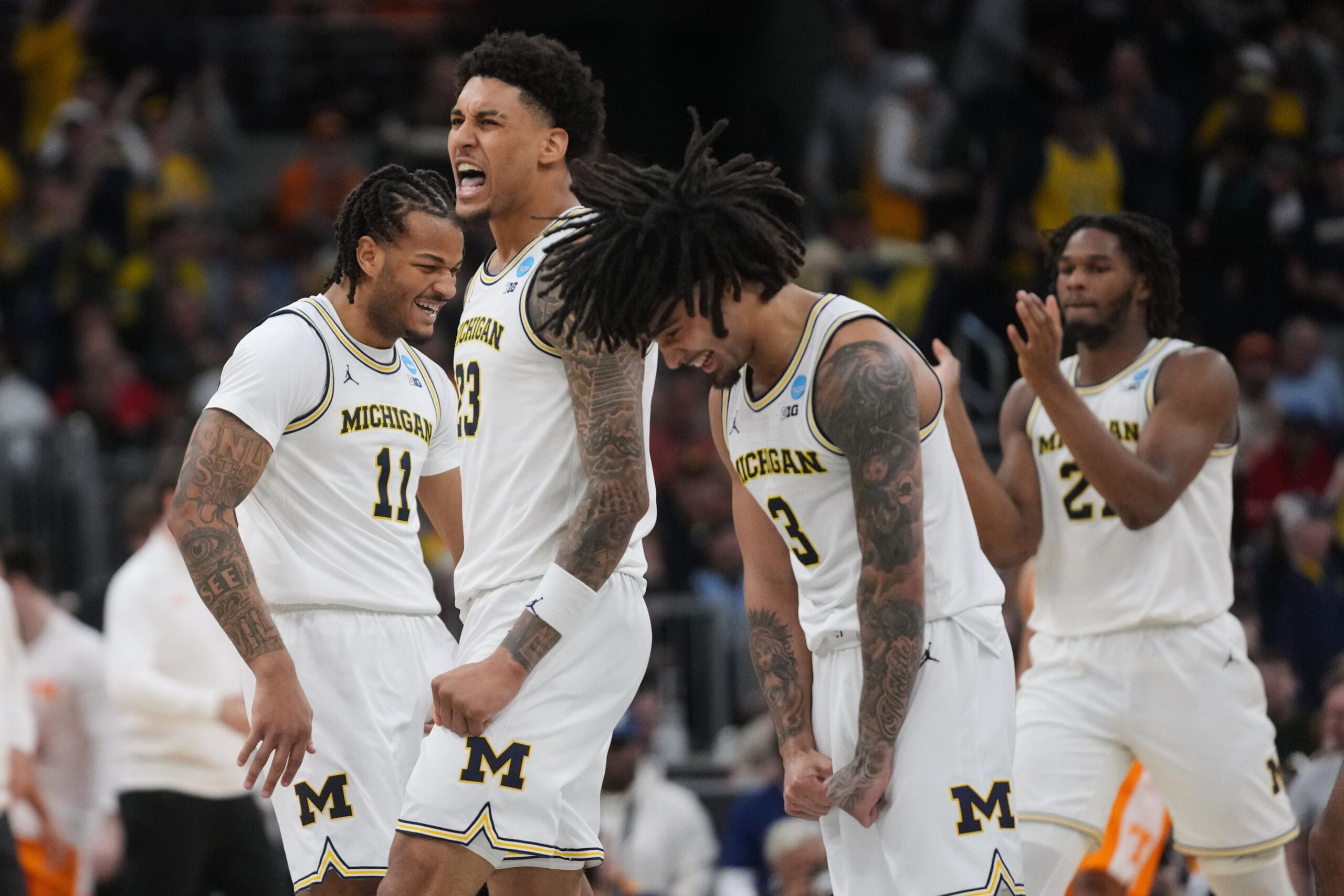 Lendeborg scores 27 points as Michigan rolls into the Final Four